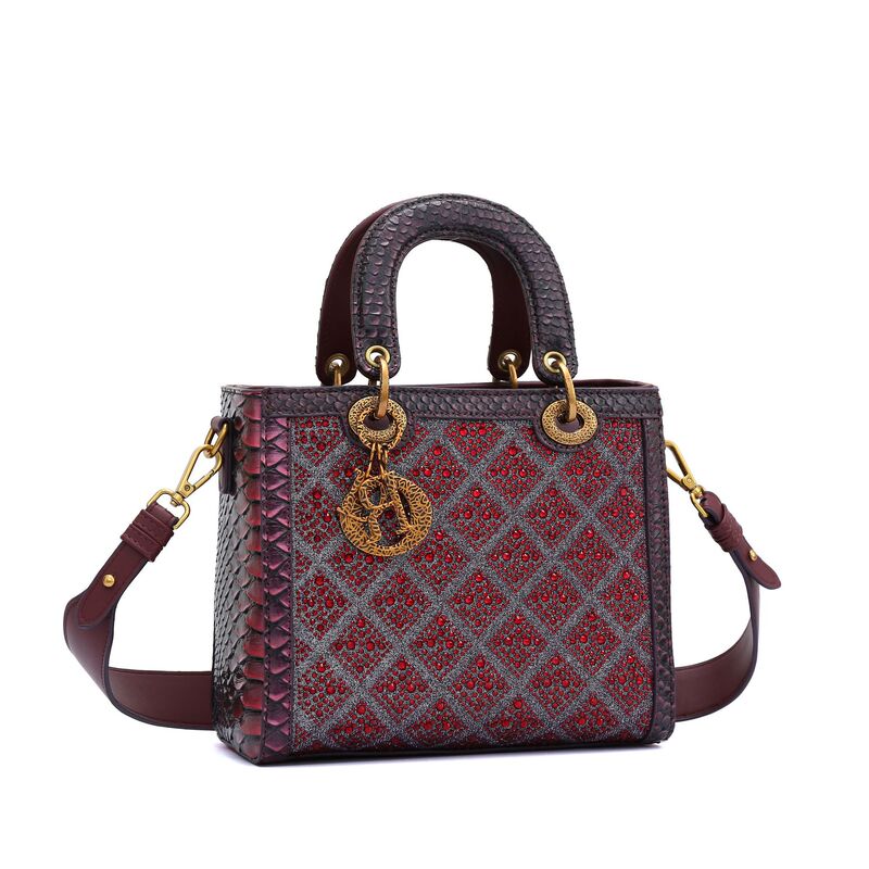 New Cross-Border Export High-End Diamond-Encrusted Snake Pattern Princess Diana Bag Women's Bag This Year's Popular European and American Style Women New Cross-Border Export High-End Diamond-Encrusted Snake Pattern Princess Diana Bag Women's Bag This Year's Popular European and American Style Women