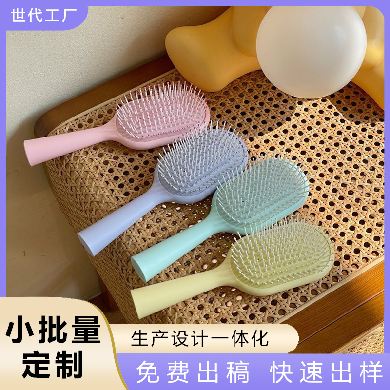 Fluffy high cranial top comb