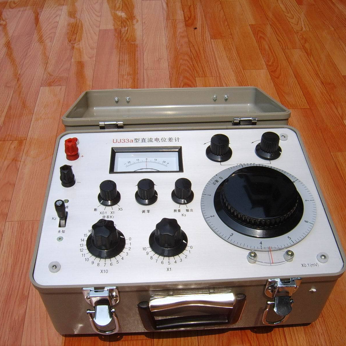 携带式直流电位差计DF143-UJ33a库号：D409473