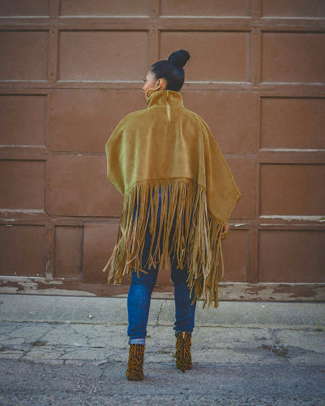 Women's fashion solid color long sleeve fringe top_voghion.com