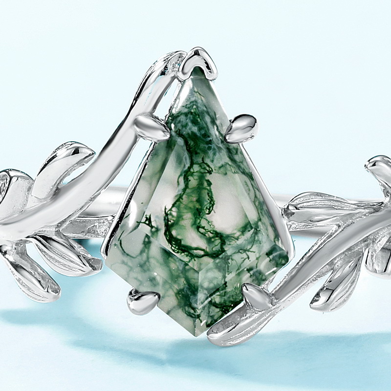 Nuevo anillo de piedra de musgo verde natural de rama de olivo transfronterizo S925 anillo de dedo de alimentación geométrico de ágata con incrustaciones de plata Europa y América