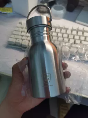 2 spare fuel tanks, auxiliary fuel tanks, diesel and gasoline oil bottles, motorcycle 304 stainless steel portable jugs, small gasoline barrels (Fuel tank) - 035-liters-holds-approximately-07-jin-5cm-diameter-dimensions-15x7cm
