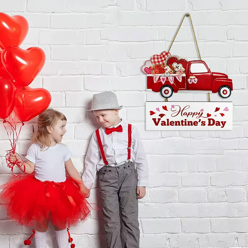 2024年新款情人节木质挂牌粉色爱心红色小卡车门牌挂件木艺壁饰