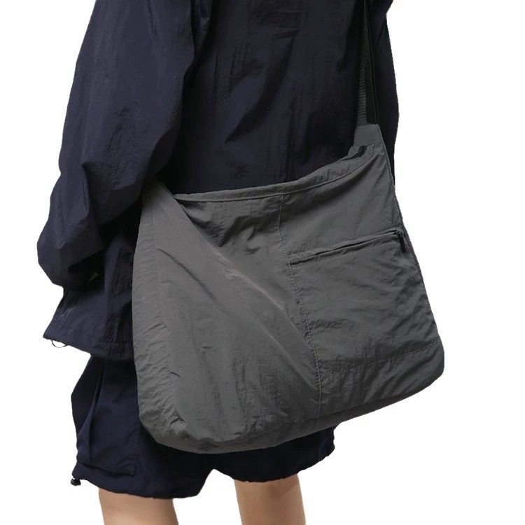 Shoulder bag for leisure, universal capacious travel bag, one-shoulder bag