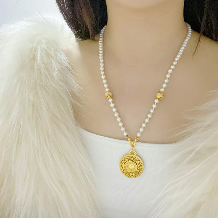 Ancient method Wufu disc Duobao necklace sweater chain 2024 new explosion short pearl necklace court style Hanfu