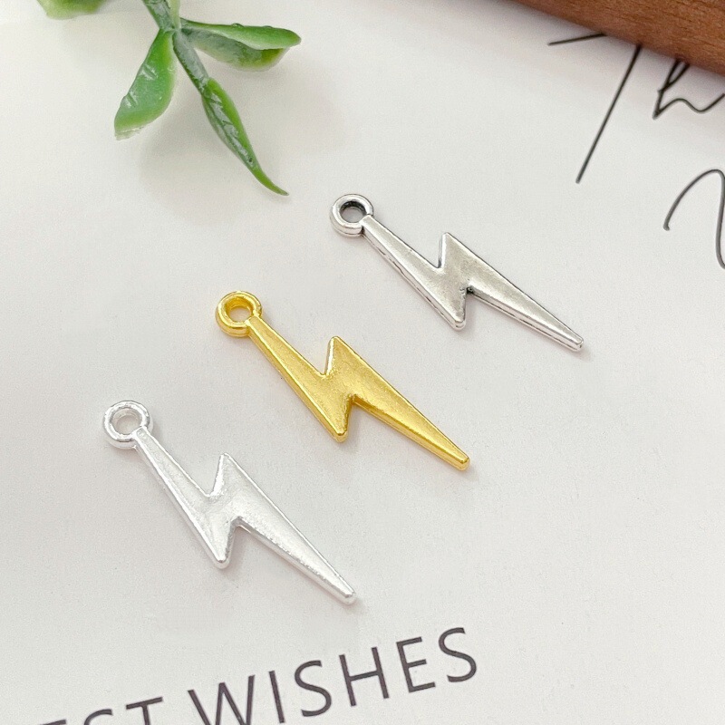 Zinc Alloy Antique Silver Color Creative Double-Sided Lightning Pendant DIY Bracelet Necklace Earrings Beaded Jewelry Pendant Materials Zinc Alloy Antique Silver Color Creative Double-Sided Lightning Pendant DIY Bracelet Necklace Earrings Beaded Jewelry Pendant Materials