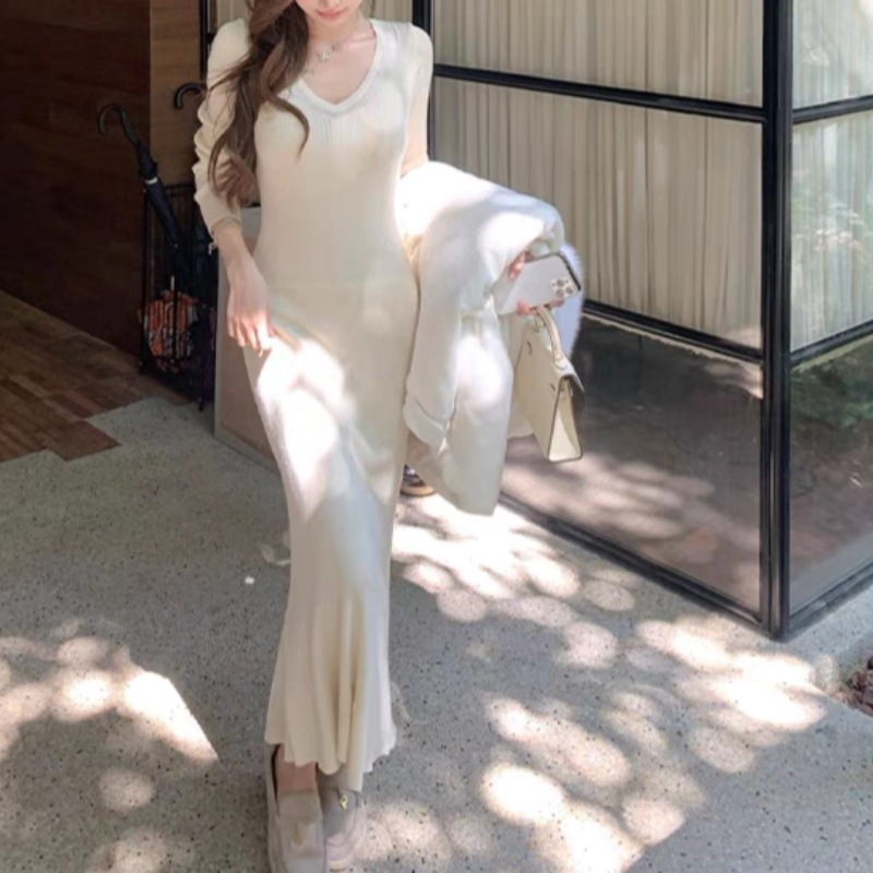 20:00 저녁 바람 도발적인 부드러운 바람 니트 긴 소매 원피스 생선 꼬리 원피스