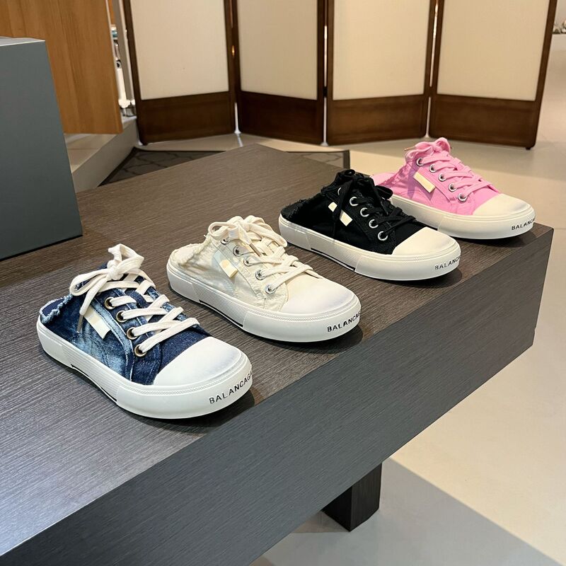2026 Vintage-Style Dirty-Look Shoes with Closed Toe, New Summer Casual Low-Heel Canvas Shoes, Round-Toe Lace-Up Breathable Slip-On Women's Shoes 2026 Vintage-Style Dirty-Look Shoes with Closed Toe, New Summer Casual Low-Heel Canvas Shoes, Round-Toe Lace-Up Breathable Slip-On Women's Shoes