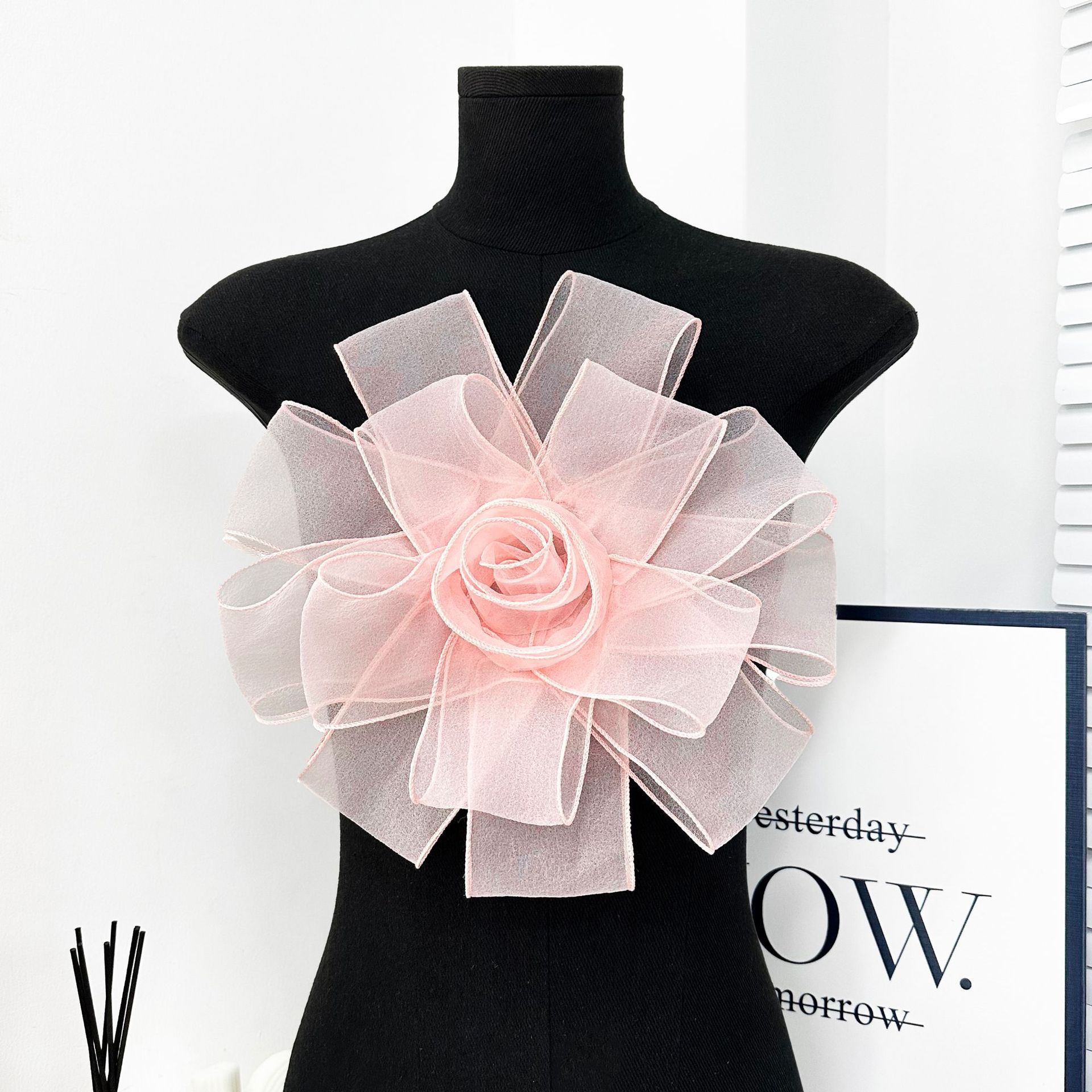 Exquisito hilo de red flor rosa blanco y negro rosa ropa de todo fósforo accesorios para el cabello vestidos accesorios semiacabados accesorios al por mayor image 6