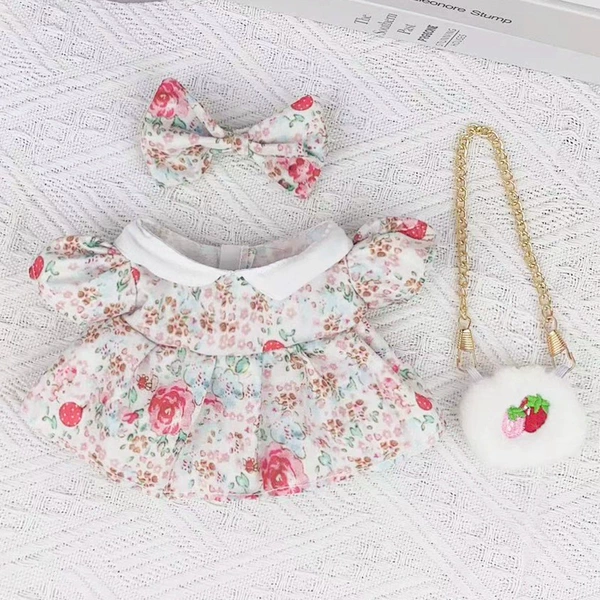 Strawberry with bow, set