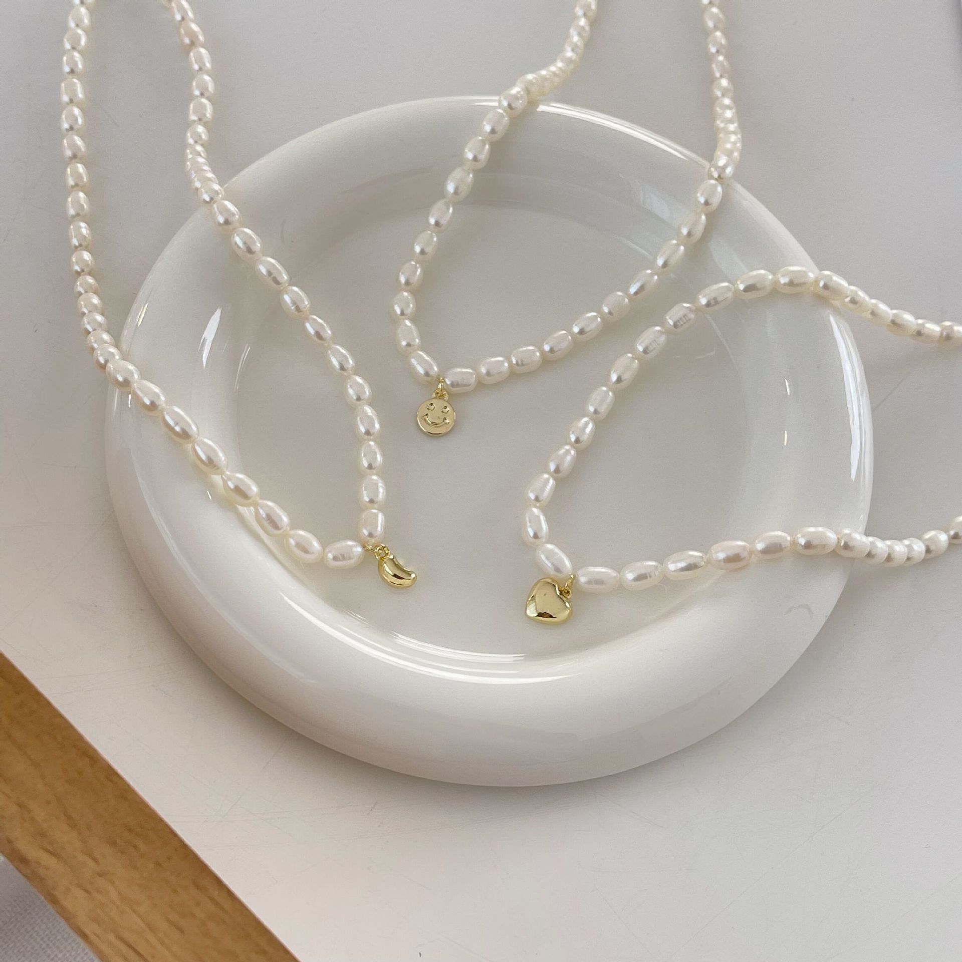 45g Weight Necklace Classification 1 Piece Quantity Daily Occasion Freshwater Pearl Material Heart Shape Pattern Women'S Gender Beaded Design Retro Style 1 Piece Retro Heart Shape Freshwater Pearl Beaded Necklace 12