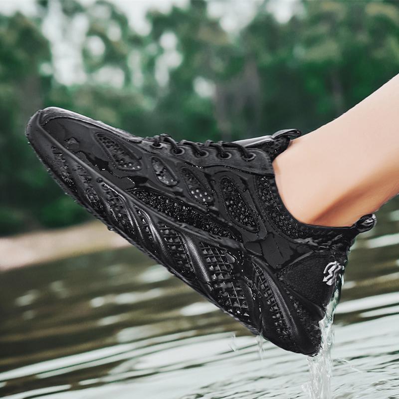 Zapatos casuales ligeros para hombres, nuevos zapatos de malla grandes transpirables de verano, zapatos de rastreo de secado rápido, zapatos deportivos de moda de todo fósforo, en nombre del cabello