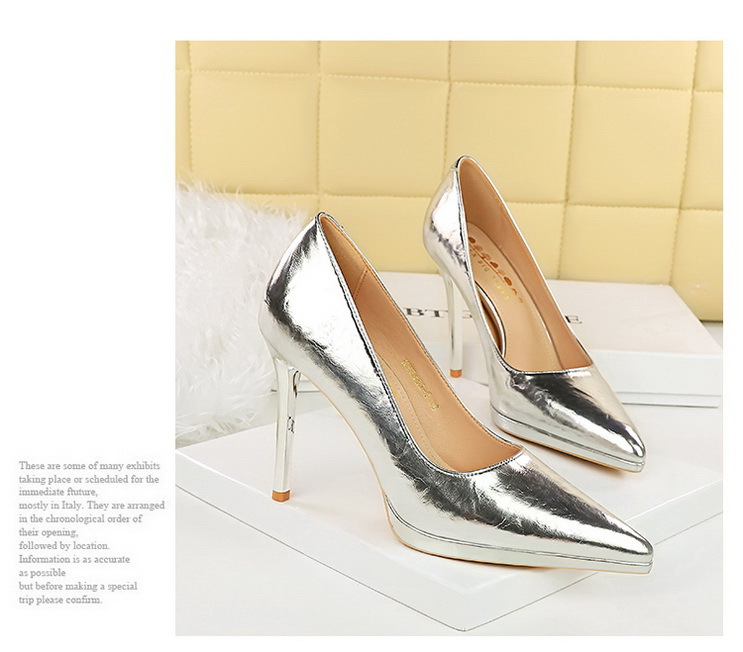 Vintage vízálló platformos magassarkú női, vékony sarkú, sekélyen szárt, hegyes, participő nőknek._voghion.com