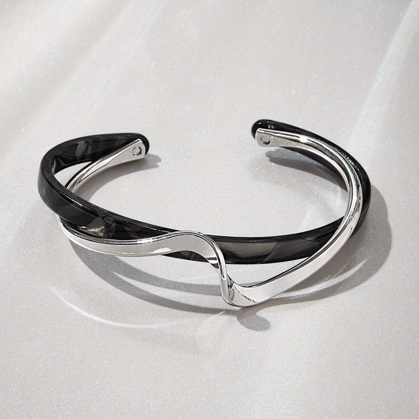 Europa y los Estados Unidos imitación de frita geométrica círculo abierto doble pulsera chapado en oro simple nicho temperamento de alta joyería para mujeres