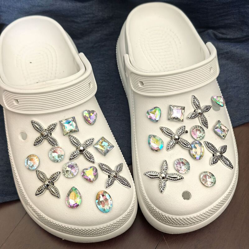 Fashion Shoe Flower Hole Shoe Flower Imitation Metal Cat Eye Colorful Shell Pearl Flower Diamond Hole Shoe Flower Direct Supply from Manufacturer Fashion Shoe Flower Hole Shoe Flower Imitation Metal Cat Eye Colorful Shell Pearl Flower Diamond Hole Shoe Flower Direct Supply from Manufacturer