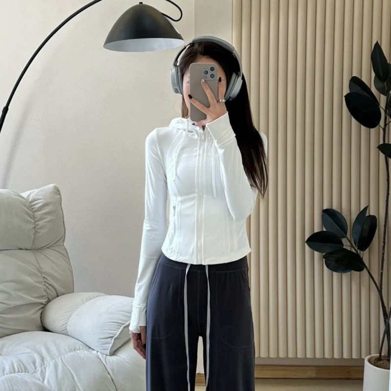 New Short Yoga Wear Women's Hooded Fitness Training Wear Tops Tight Breathable Outdoor Sports Jacket Jacket New Short Yoga Wear Women's Hooded Fitness Training Wear Tops Tight Breathable Outdoor Sports Jacket Jacket