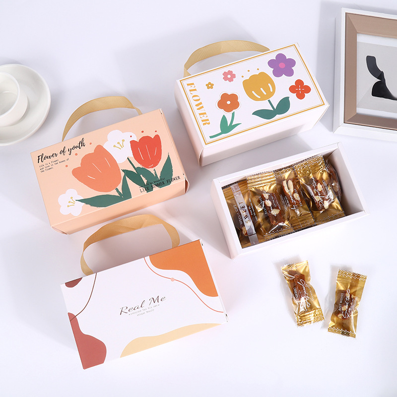 ins style portable biscuit box 4 egg yolk crispy mooncake packaging box dacquoise toffee empty box