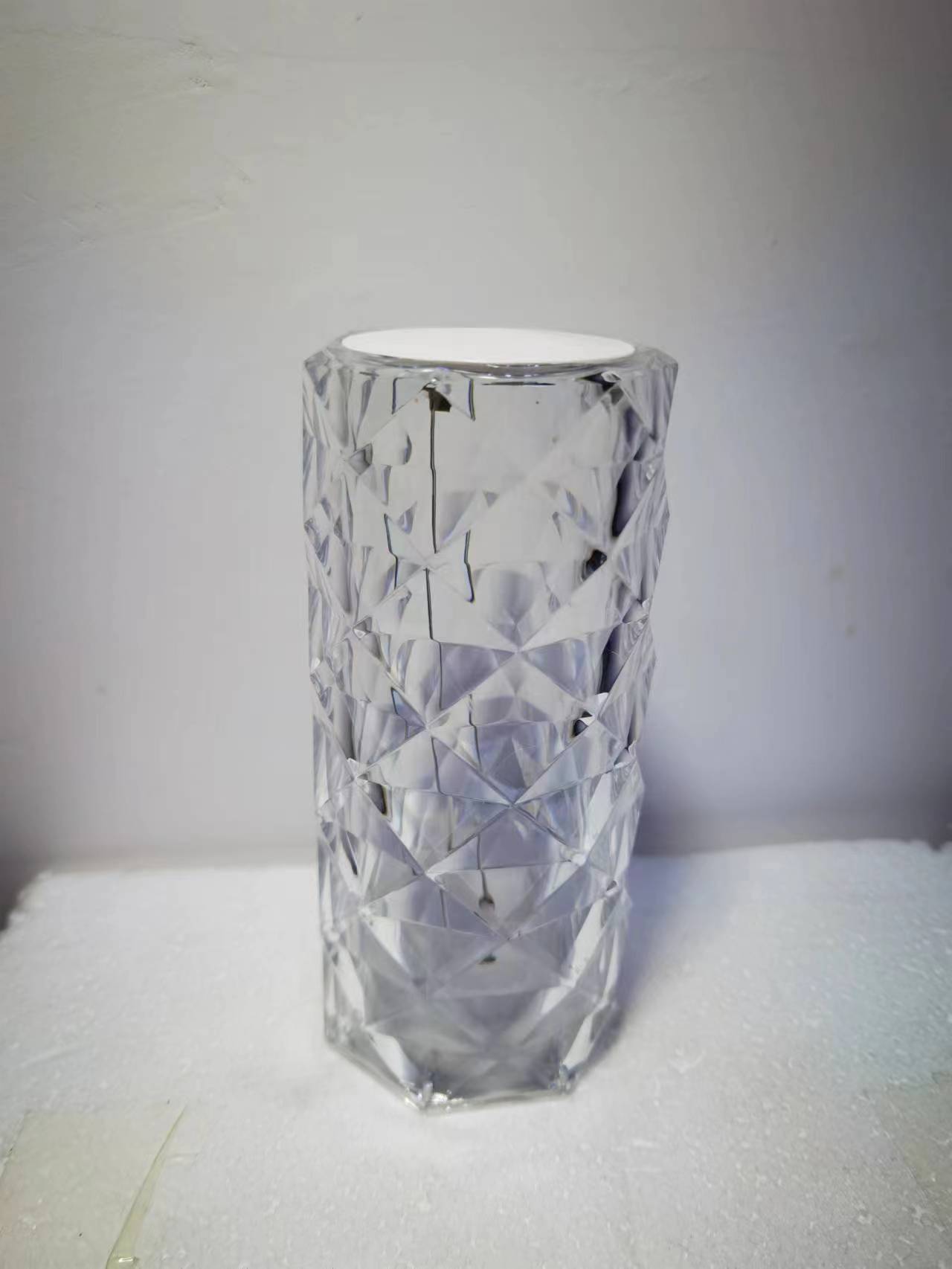 Suministro directo de fábrica le Rose lámpara cristal dormitorio atmósfera carga táctil protección para los ojos luz nocturna