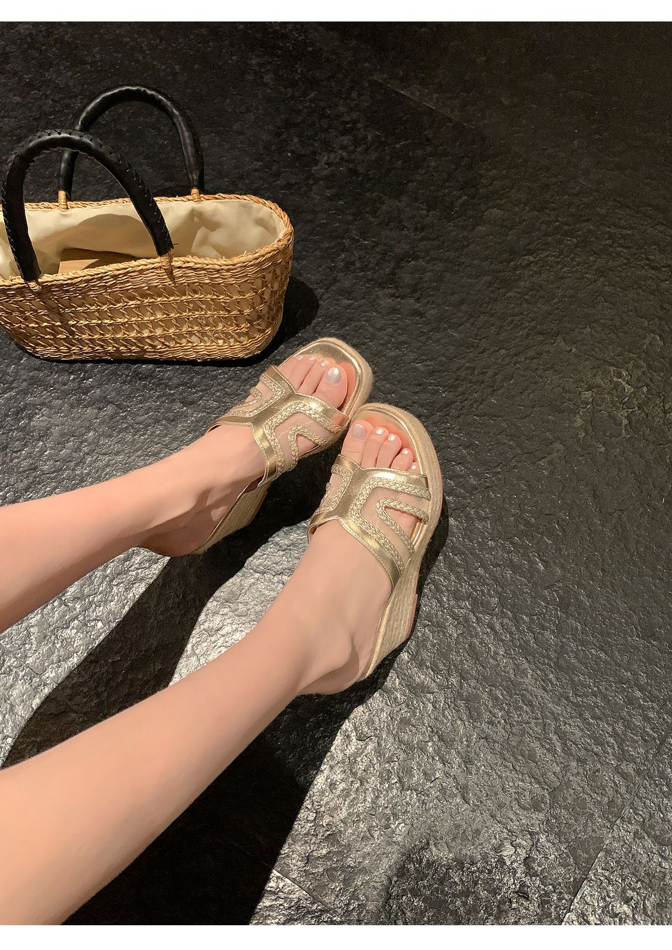 Sandal cao gót nữ hở mũi đế xuồng 9 cm, phong cách boho đan rơm — màu vàng, màu trắng ngà chi tiết 13