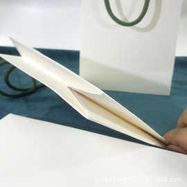 厂家直发新款梯形时尚珠宝手提袋四叶草同款V底首饰袋定制logo