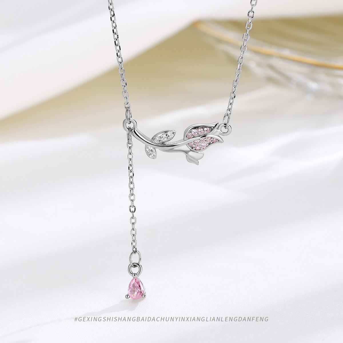 1 Piece 925 Sterling Silver Geometric Heart Shape Bow Knot 925 Sterling Silver Cable Chain Pendant Necklace display picture 4