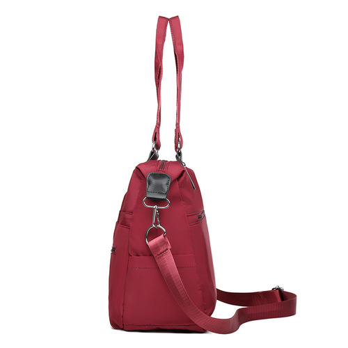 Large-capacity shopping crossbody bag, versatile crossbody backpack, new women's shoulder bag, casual water-repellent nylon bag