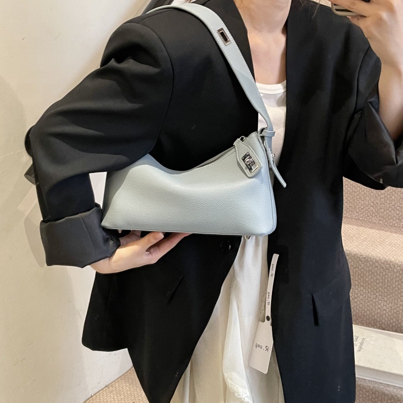 Bolsos para las axilas populares de este año 2025 primavera nuevo bolso femenino bolso fresco con patrón de lichi bolso de hombro diario