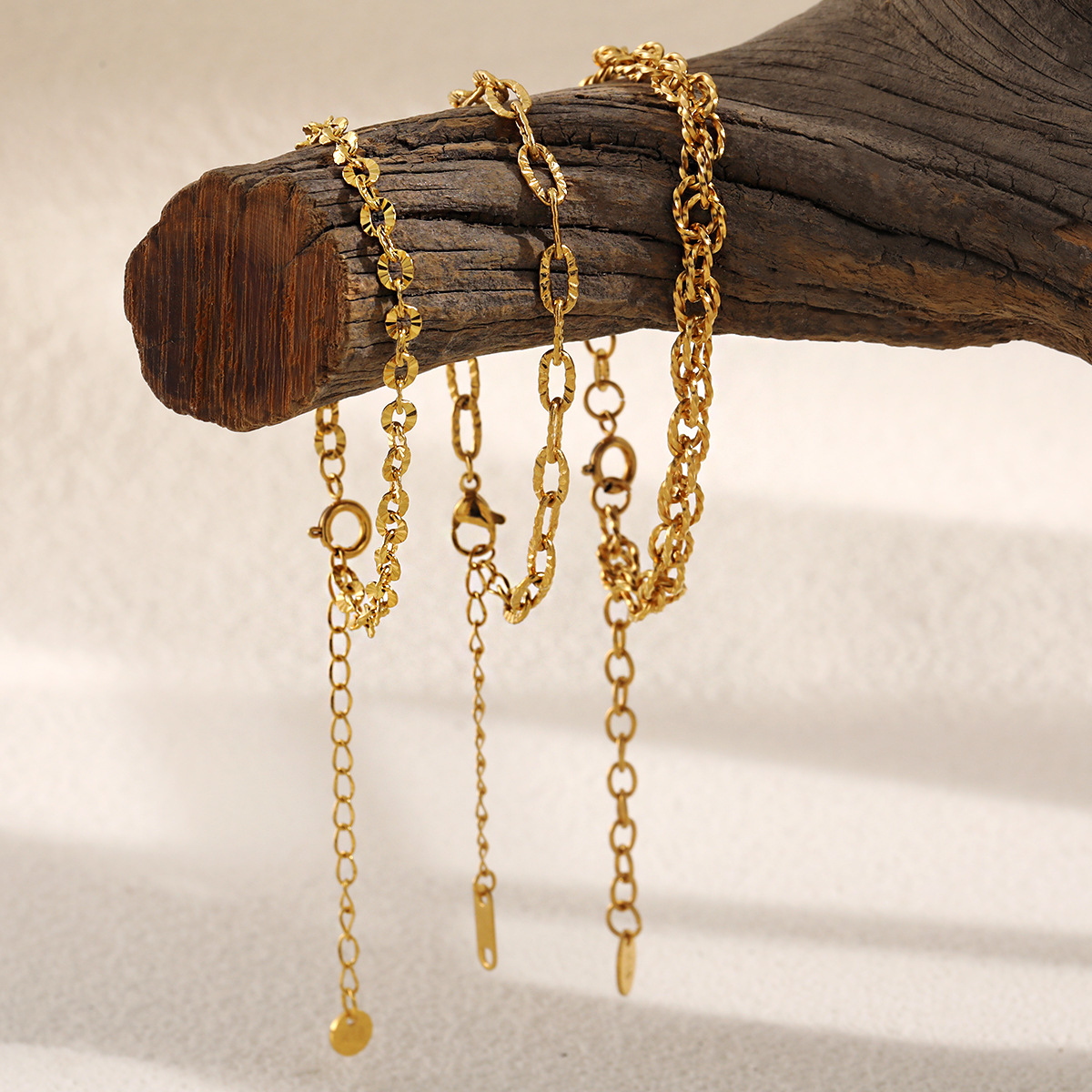 Fashionable brand golden bracelet stainless steel