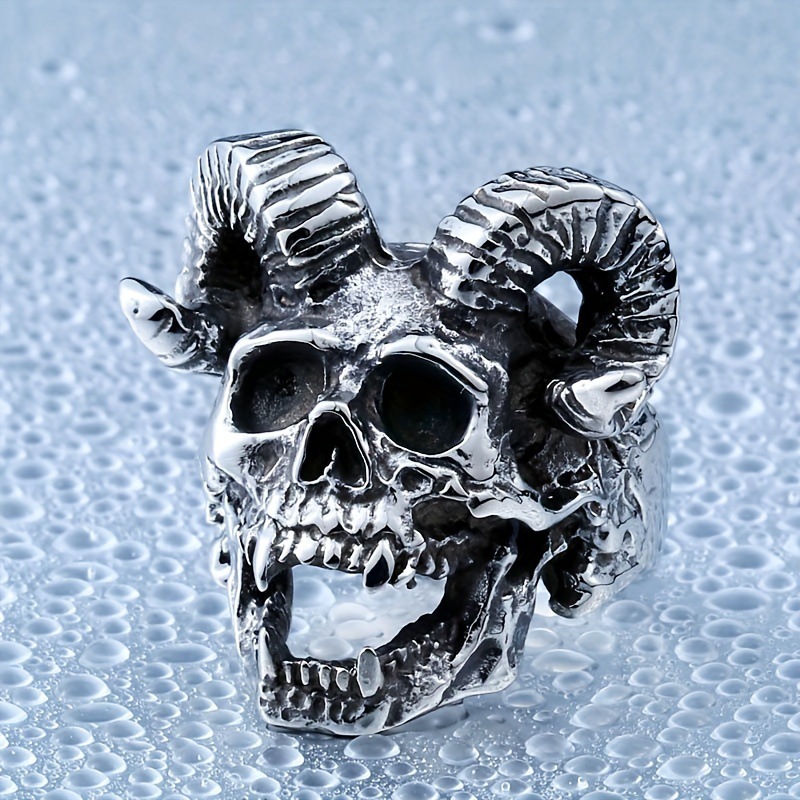European and American hip-hop skull ring men's ins style niche retro snake skull ring foreign trade jewelry wholesale