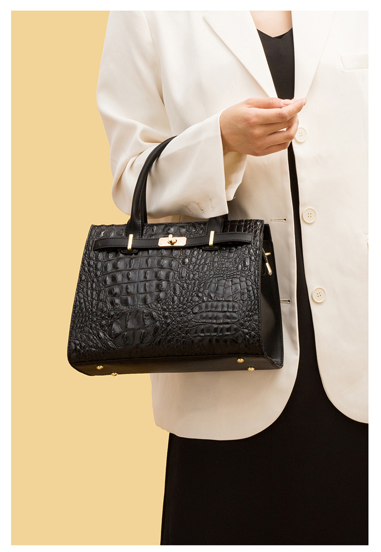 Femmes Moyen Toutes Les Saisons Faux Cuir Crocodile Mode Carré Fermeture Éclair Sac À Main display picture 2