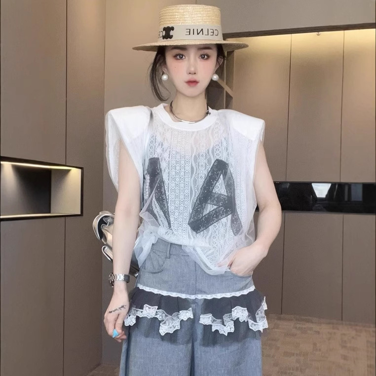 Sleeveless T-Shirt for Women 2025 Summer New Style Lace Crochet Mesh Stitching Bead String Letter Lace Shirt Round Neck Top