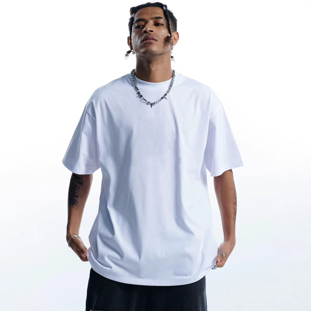 Bajia modelo de cuello pequeño de cuello alto europeo y americano camiseta de manga corta hombre hombro caído suelto pareja casual en la parte superior versátil