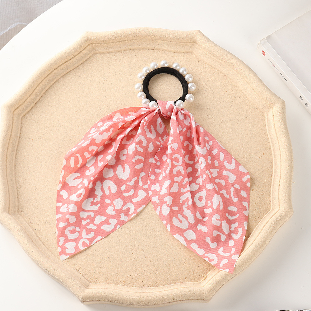 Korea's New Floral Fashion Pearl Bow Tie Hair Scrunchies display picture 5