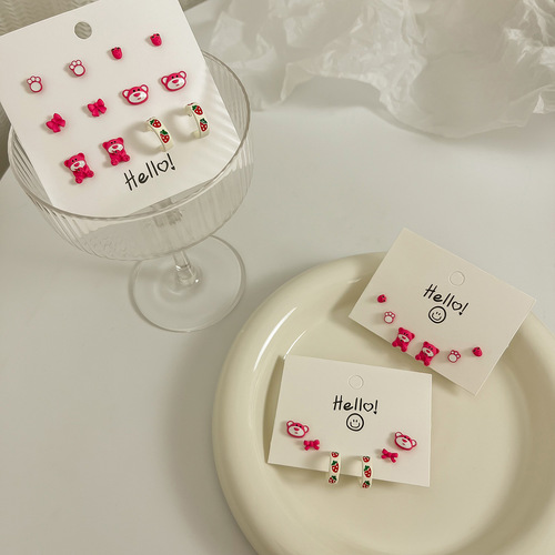Strawberry Bear Series S925 Sterling Silver Earrings  New Earrings for Female Students Small Earrings and Ear Bone Nails Wholesale
