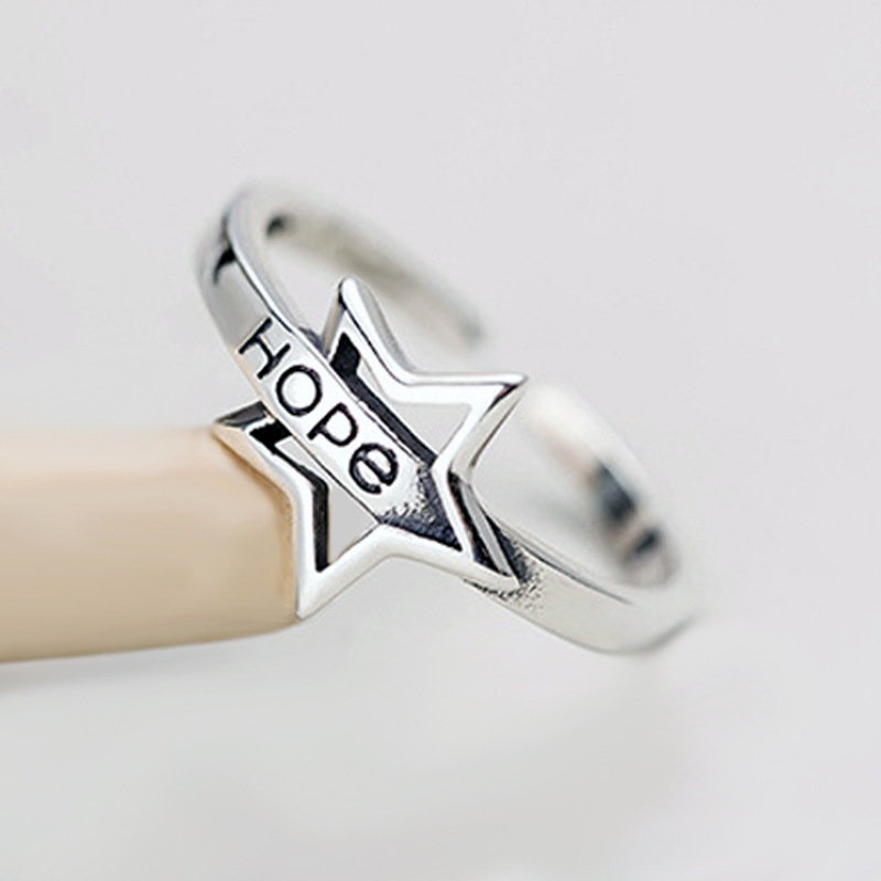 レトロなアルファベットの指輪の組み合わせins韓東大門ヒップホップはs 925銀の英語の指輪の対外貿易の卸売りをめっきします。