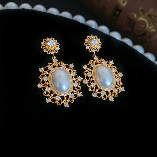 925 silver needle love pearl earrings, real gold plating, fashionable, elegant, light and luxurious temperament earrings, high-end earrings