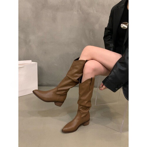 Chunky-heel pleated stacked high-tube equestrian boots for women—autumn/winter edition, featuring a sleek, slimming design inspired by Western styles.