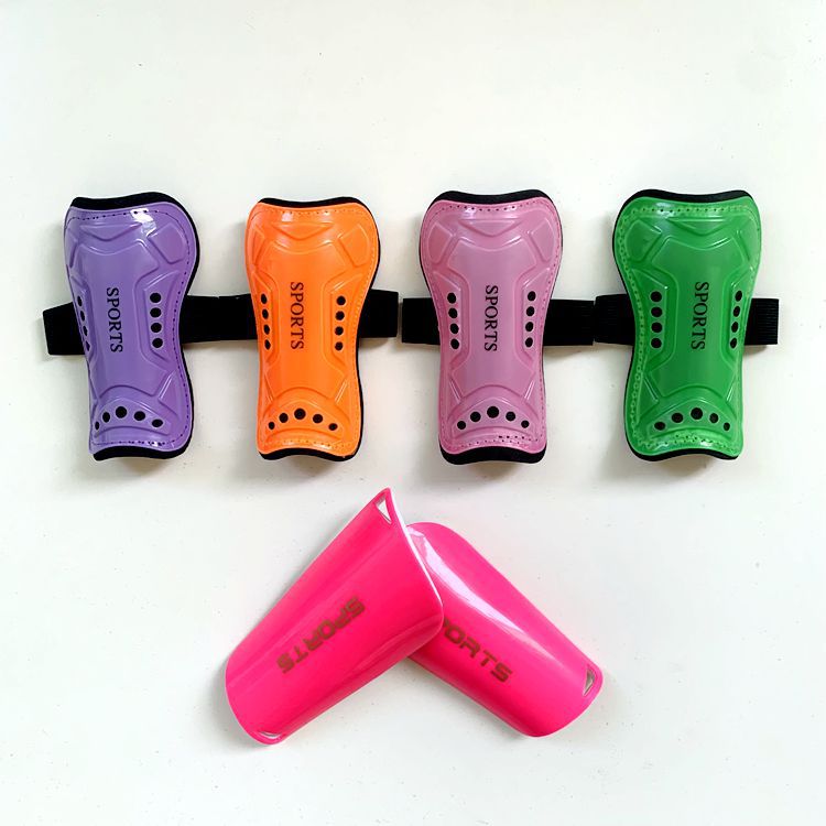 En stock fútbol pierna guardia adultos niños ligero becerro guardia insertar calcetines estudiante rodilla guardia pierna guardia espinillera