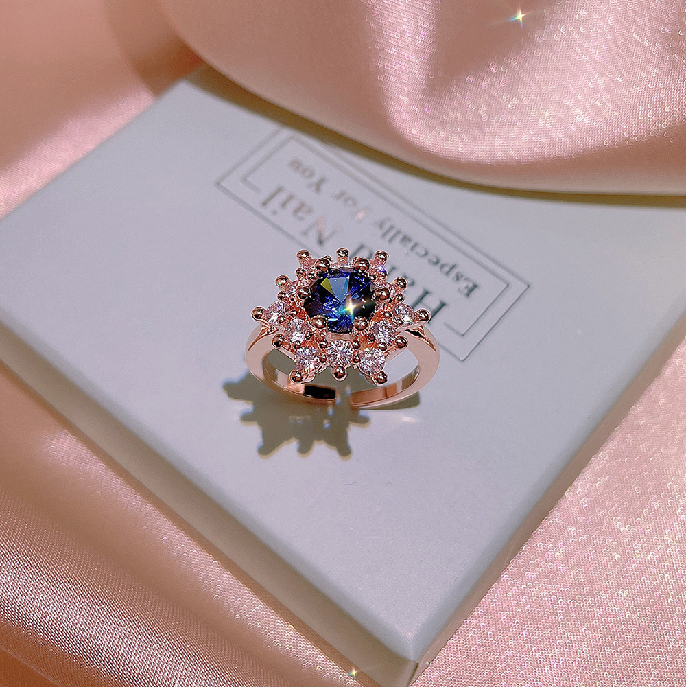 2021 nuevo conjunto de tres piezas de ZIRCON copo de nieve colgante collar pendientes anillo femenino ins traje de joyería de temperamento de moda