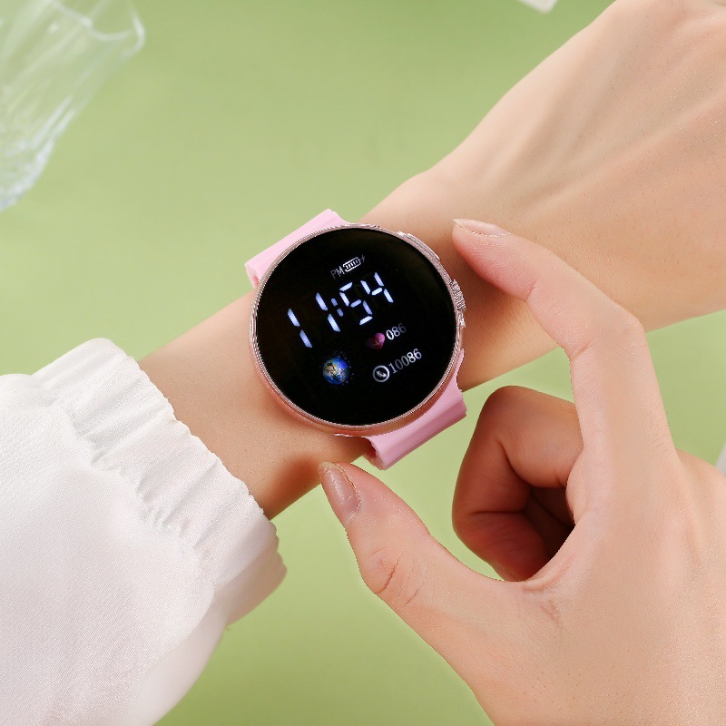 2024 nuevo reloj deportivo de color macarrón de la serie de la tierra de la serie de la tierra de la moda simple venta directa de fábrica al por mayor