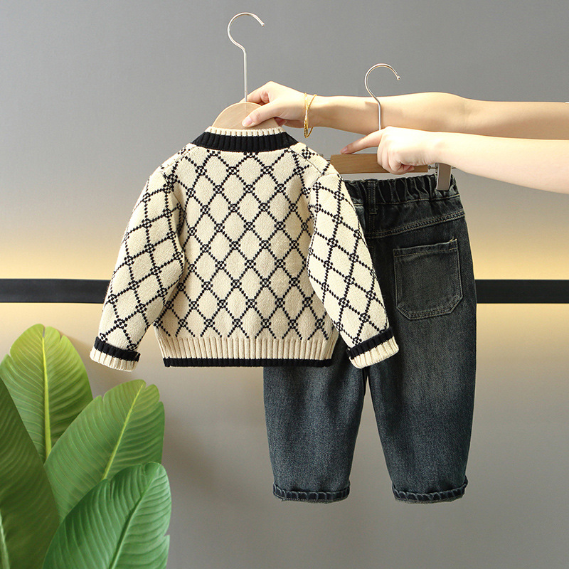6288 Traje de otoño para niños 2025 nuevo suéter de primavera y otoño para niños de moda de tres piezas para bebés marca de moda coreana