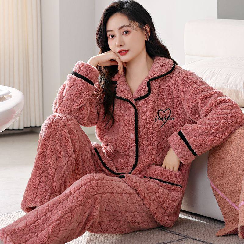 Winter 2026 New Coral Fleece Pajamas for Women, Middle-Aged and Elderly Mom's Clothing, Large Size, Fleece-Lined and Thickened Home Wear Set Winter 2026 New Coral Fleece Pajamas for Women, Middle-Aged and Elderly Mom's Clothing, Large Size, Fleece-Lined and Thickened Home Wear Set