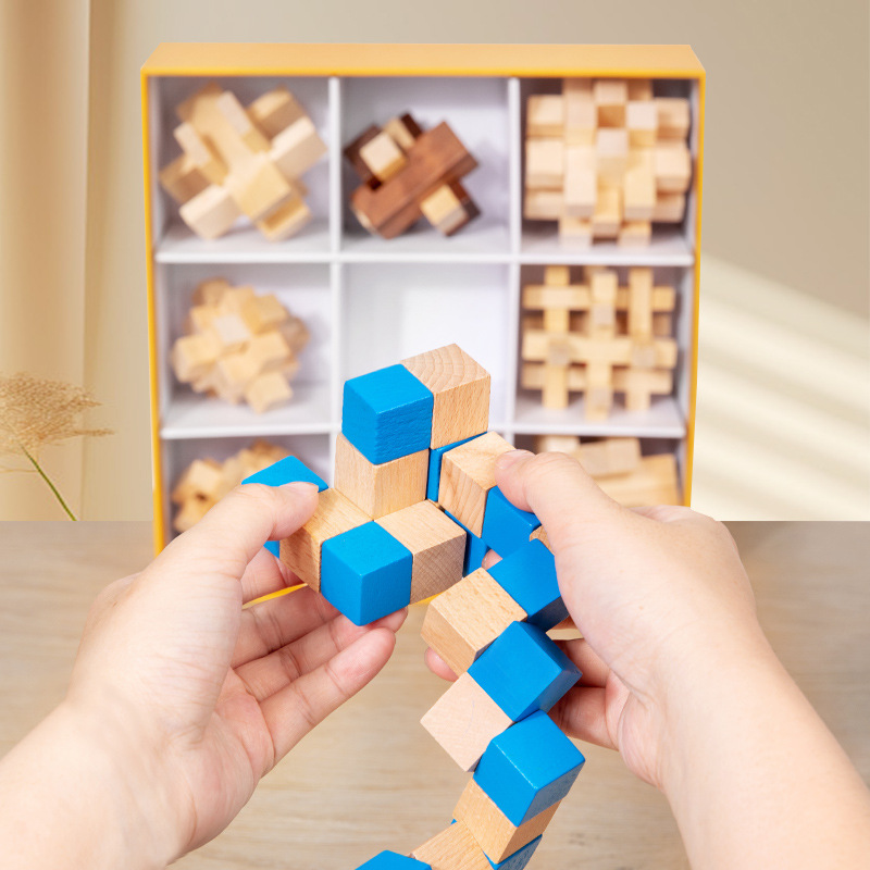 Juguete de madera Luban Lock Puzzle Adult Desbloqueo Bloques de construcción Desmontaje para personas mayores Juguete para aliviar el aburrimiento Juego de nueve piezas Kongming Lock