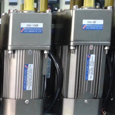 供应优质台湾东文，齿轮减速电机 5IK90GU-CF 5GN-180K感应变速马
