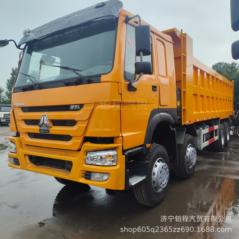 SINOTRUK dump truck cross-border export HOWO dump truck HOWO 6×4 self-unloading tractor truck
