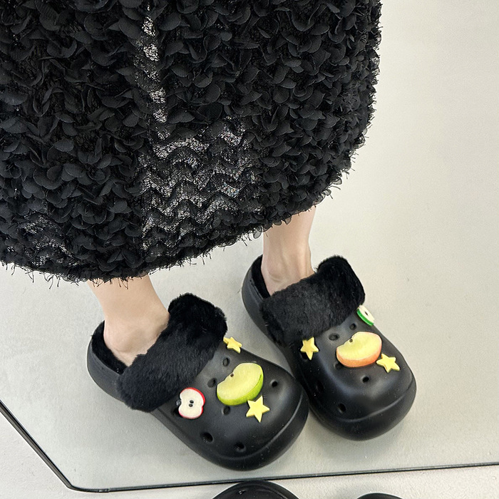 可爱卡通苹果加绒洞洞鞋女外穿2025秋冬新款网红厚底增高包头拖鞋|undefined