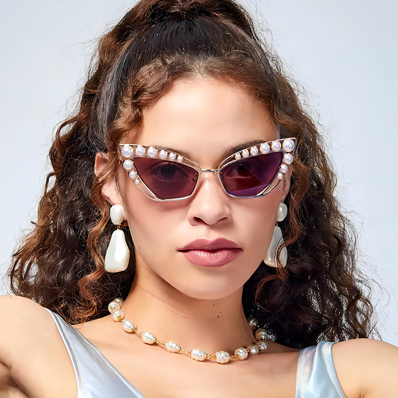 Nuevas gafas de sol de metal con ojos de gato de perlas hermosas transfronterizas