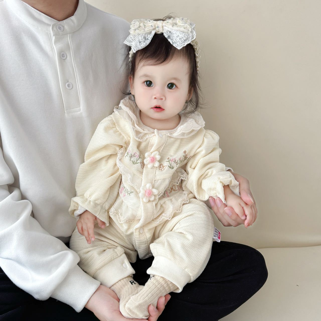 Primavera y otoño nuevo estilo coreano bebé princesa estilo estilo occidental mamelero de una pieza con capucha vestido de cien días de luna llena para niñas