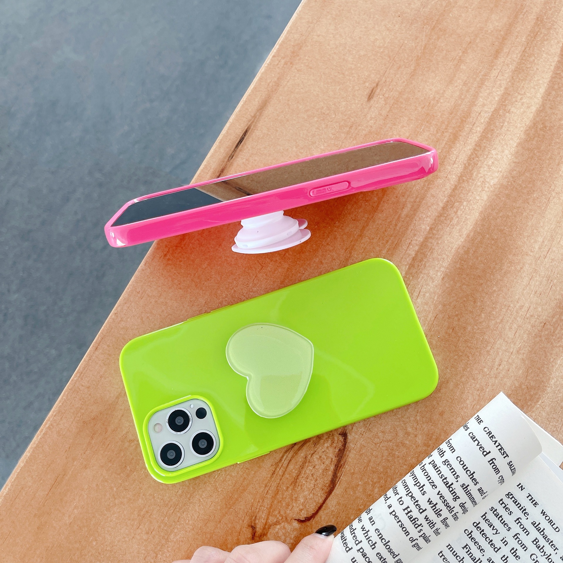 50g Weight Purple, Red, Green, Yellow Color Nihaojewelry Wholesale Accessories Simple Jelly Color Heart Bracket Mobile Phone Case 无