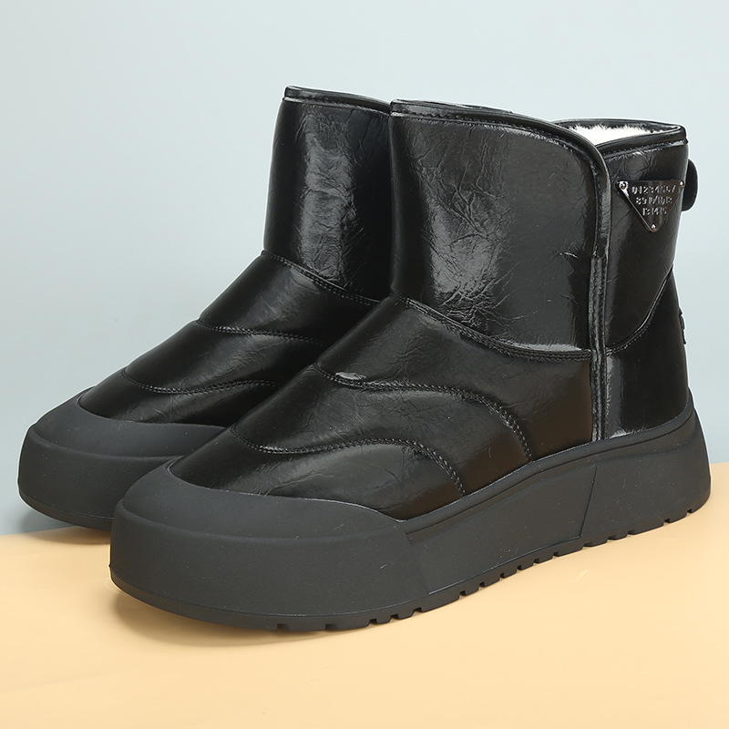 处理冬季新款大码女鞋41一43加绒加厚雪地靴舒适大棉靴大号短靴